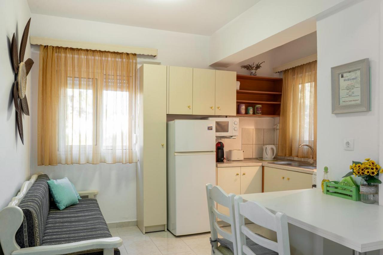 Green Apartments ファリラキ エクステリア 写真